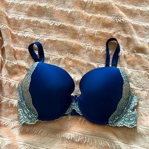 NWT Victorias Secret Bra 34D